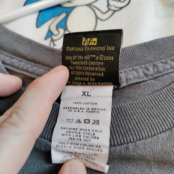 Vintage King of the Hill working on my six pack T-shirt size extra large - Picture 2 of 5